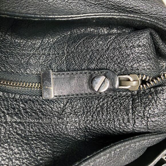 Burberry Black Pebbled Leather Hobo Shoulder Bag Zip Top Italy ITPELFAB12SCA - Picture 12 of 16